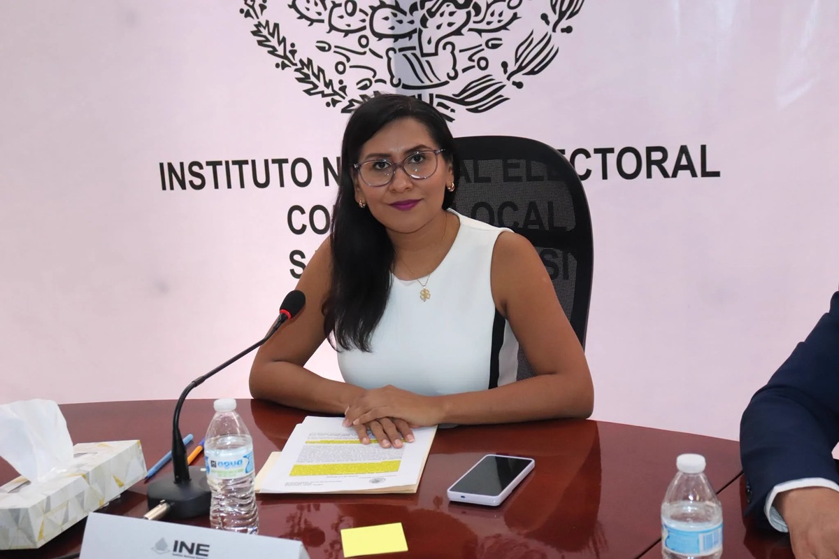 Patricia Santos Quevedo, vocal ejecutiva del INE en San Luis Potosí, durante una reunión institucional.